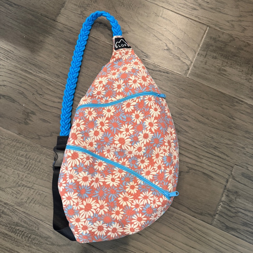 Slope Rope‎ Sling Backpack Floral Design